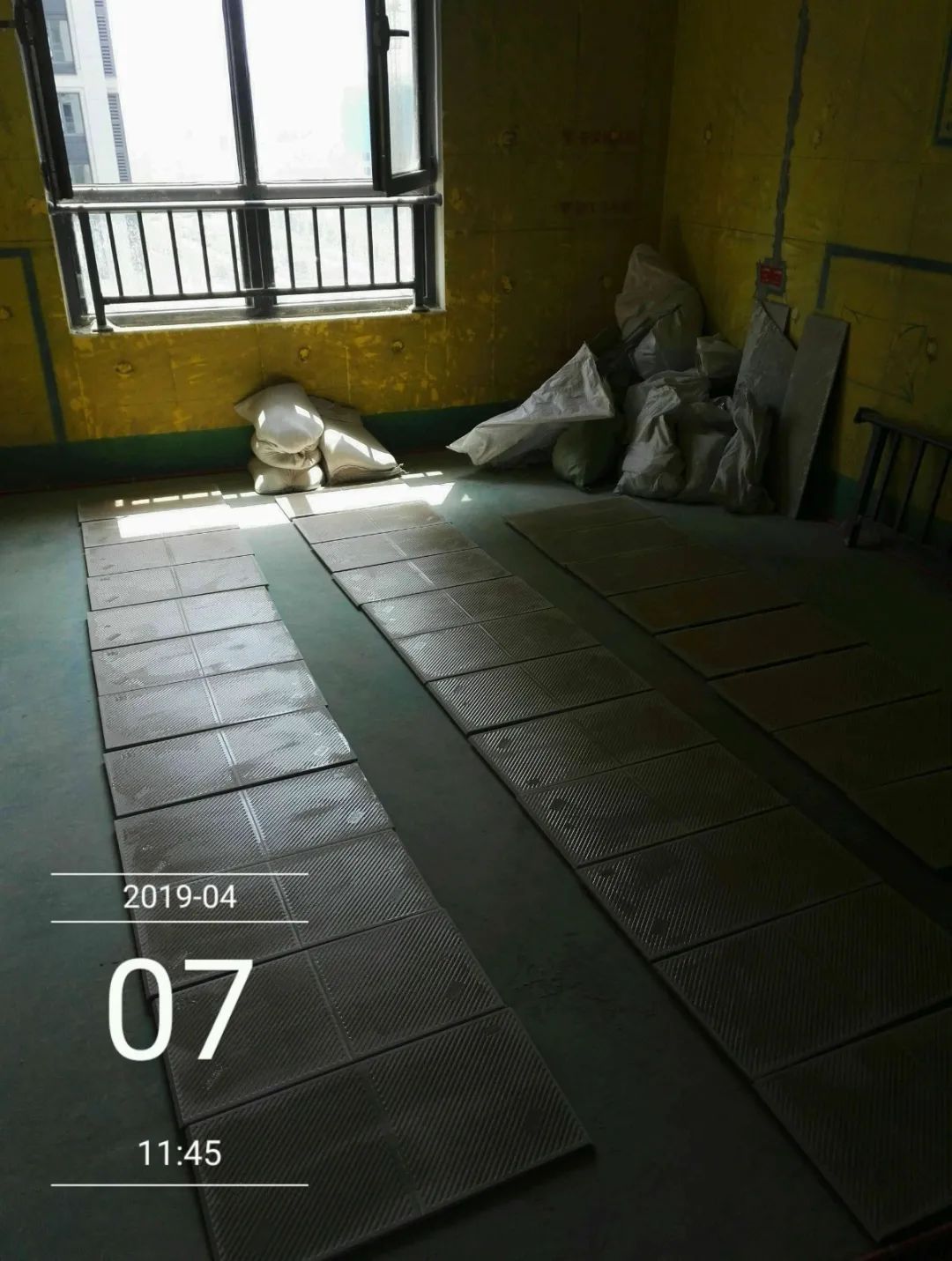 孟憲濤_保利國(guó)際社區(qū)115㎡現(xiàn)代北歐--簡(jiǎn)潔明亮之家，一人獨(dú)居太愜意！30工地一覽